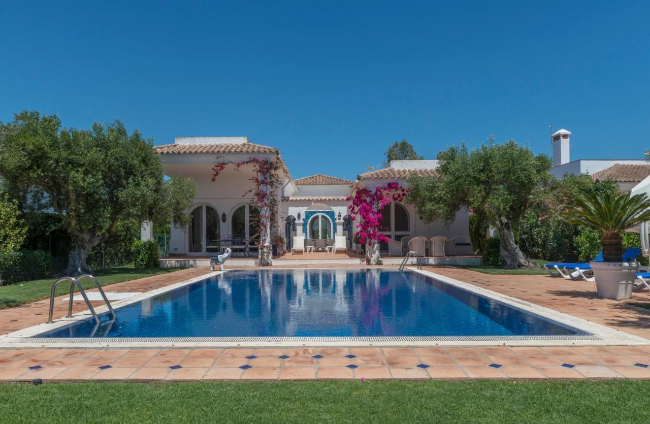 Resort Villas Andalucia Benalup-Casas Viejas Exterior photo